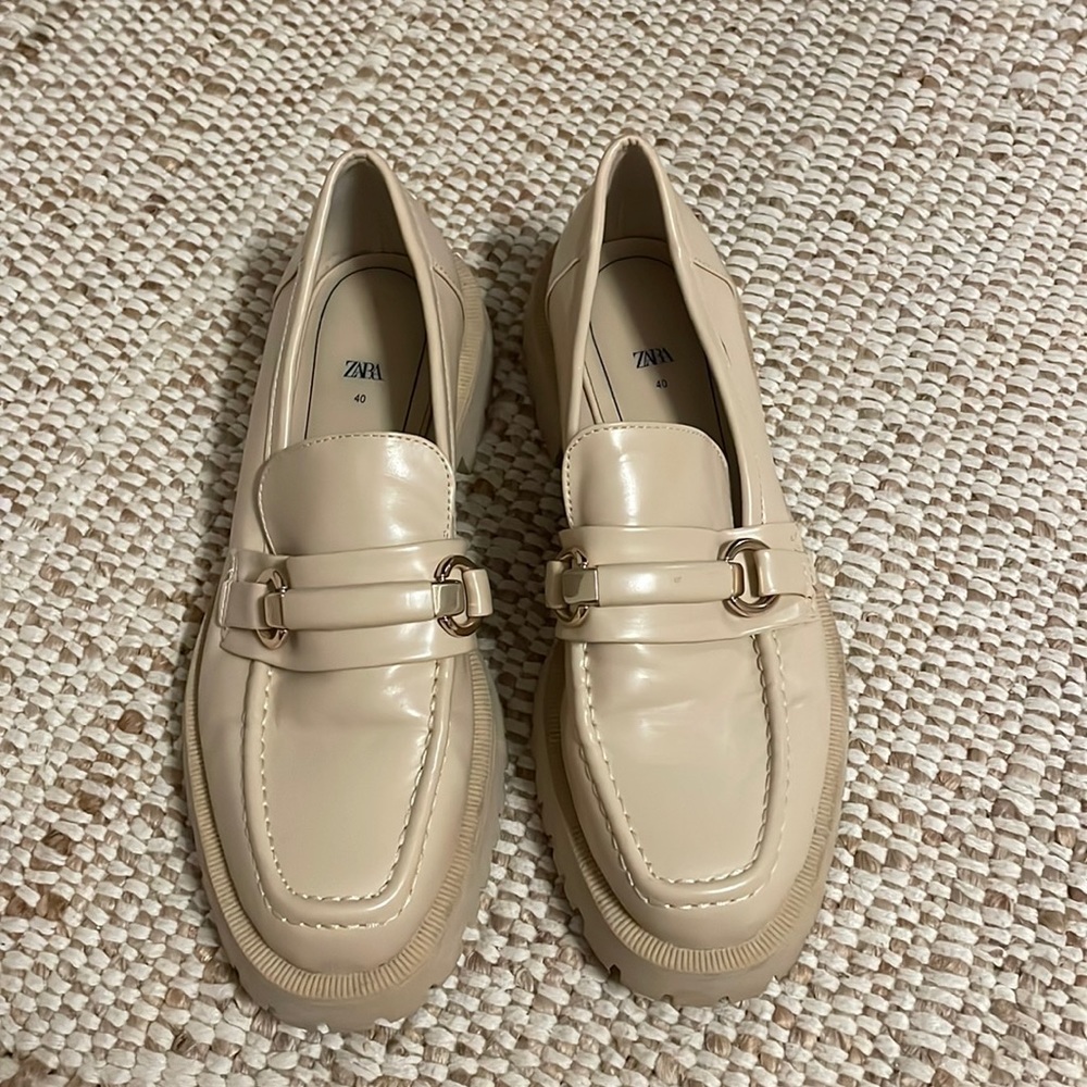 Zara Nude Leather Loafers
